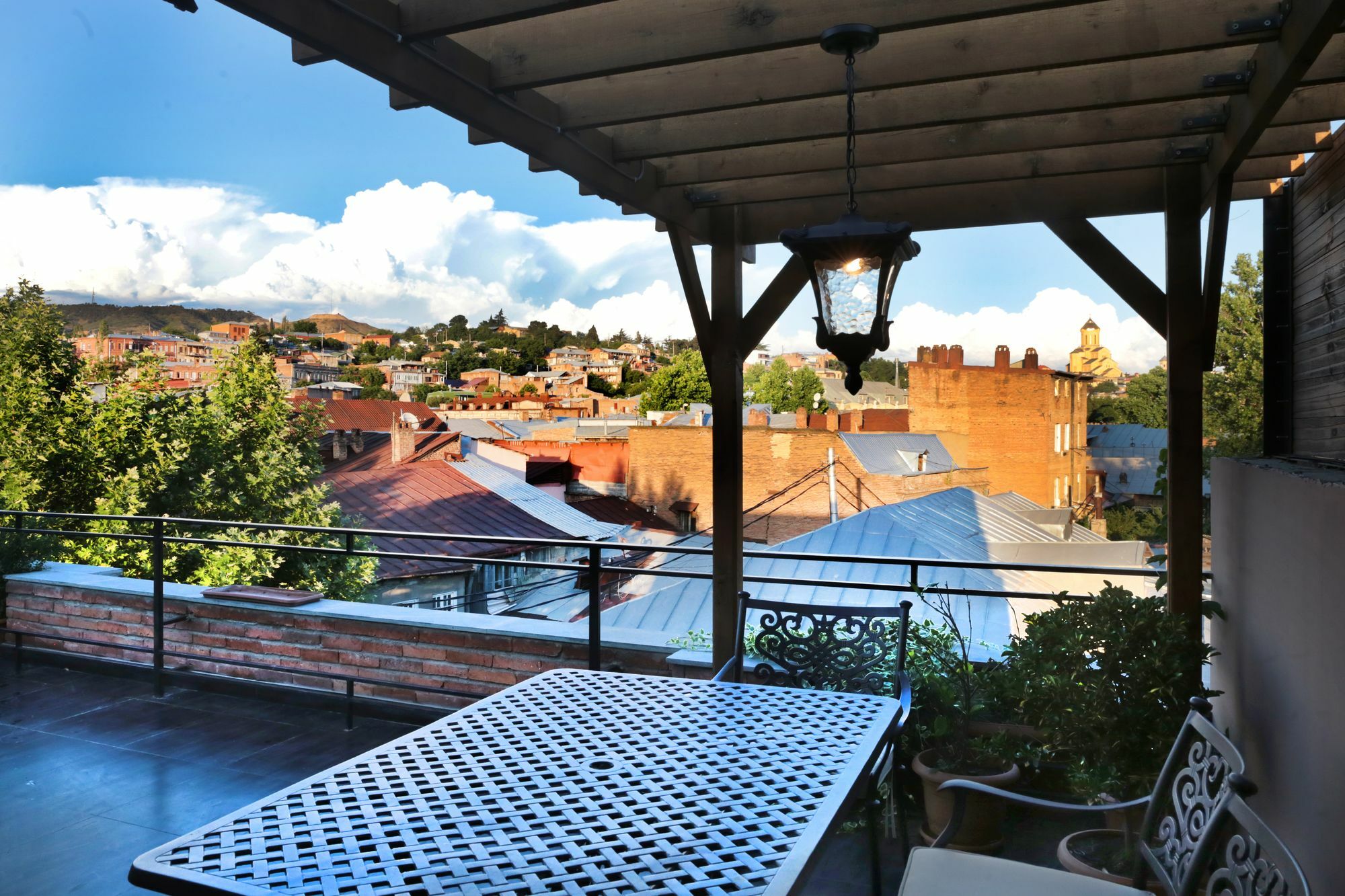 G-Old Town Hotel Тбилиси Екстериор снимка